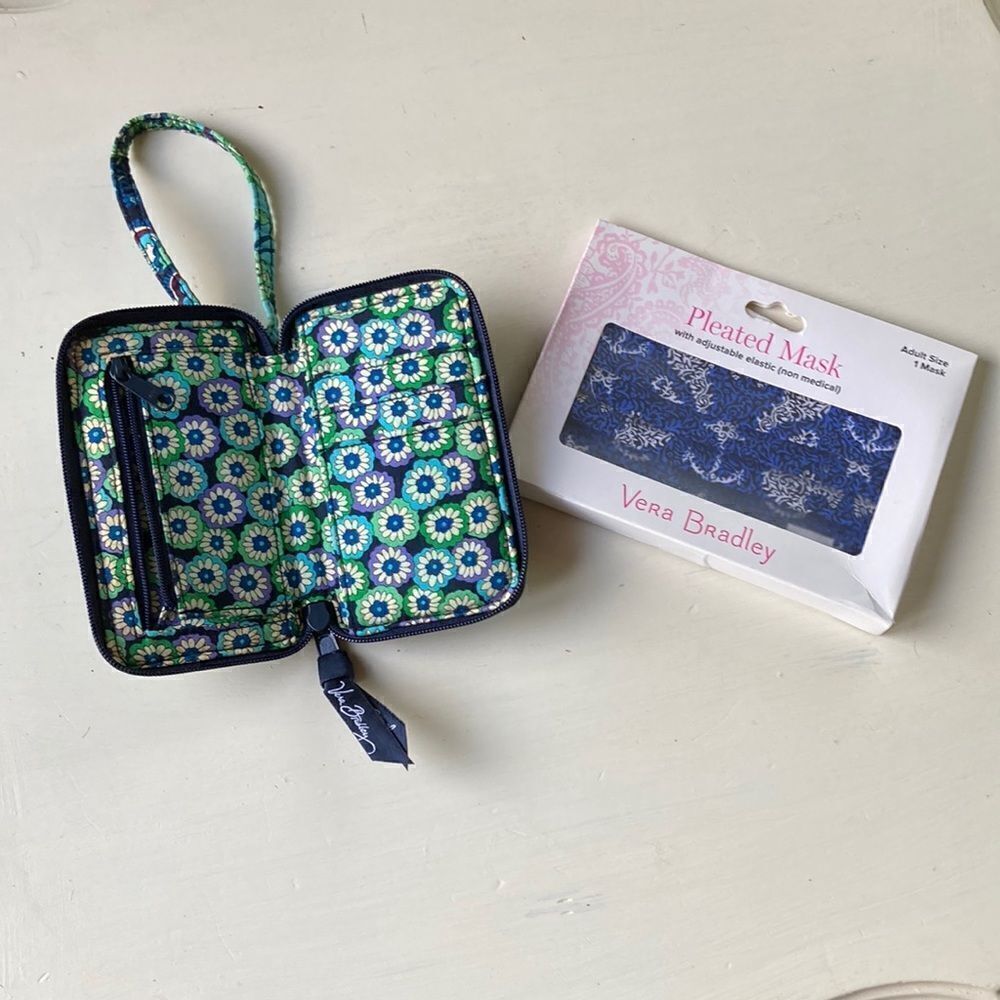 Vera Bradley Bundle “Rhythm and Blue Wristlet & New Vera Bradley Pleated Mask
